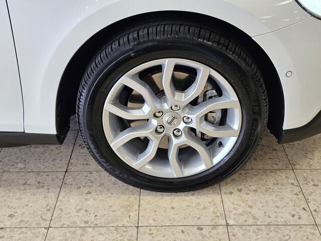 Volvo V40 CROSS COUNTRY 1.5 T3 Polar+ Luxury