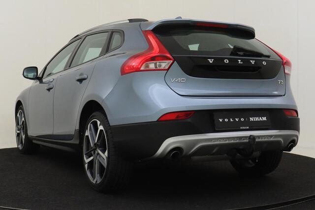 Volvo V40 CROSS COUNTRY T3 AUT. Nordic+ -PANO.DAK|LEDER|KEY-LESS|POWER-SEAT|STANDKACHEL|CAMERA|17"