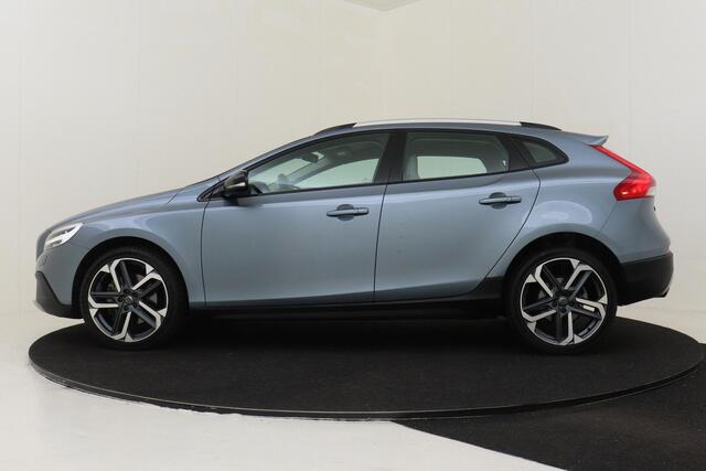 Volvo V40 CROSS COUNTRY T3 AUT. Nordic+ -PANO.DAK|LEDER|KEY-LESS|POWER-SEAT|STANDKACHEL|CAMERA|17"