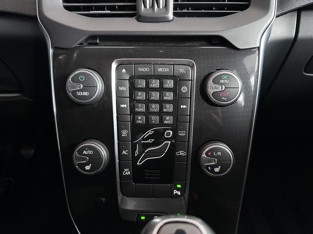 Volvo V40 CROSS COUNTRY 2.0 T3 Nordic+ Trekhaak | Navigatie | Parkeersensor