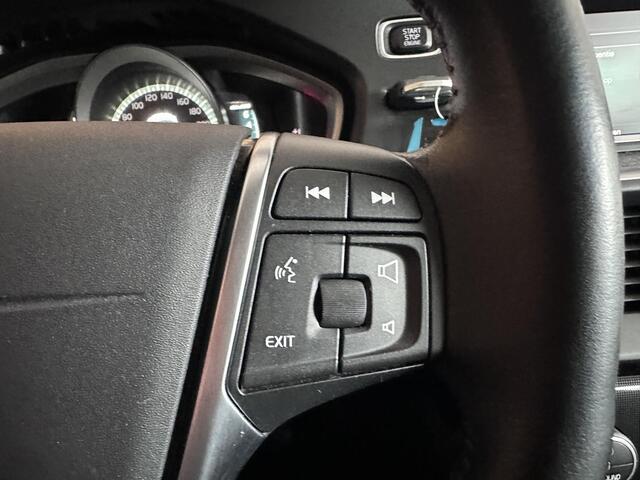 Volvo V40 CROSS COUNTRY 2.0 T3 Nordic+ Trekhaak | Navigatie | Parkeersensor