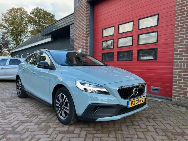 Volvo V40 CROSS COUNTRY 1.5 T3 Nordic+