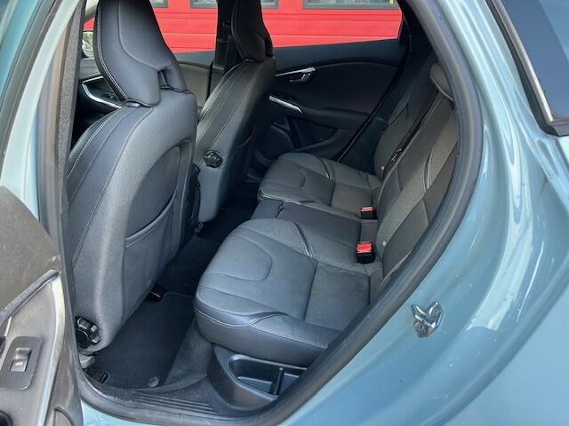 Volvo V40 CROSS COUNTRY 1.5 T3 Nordic+