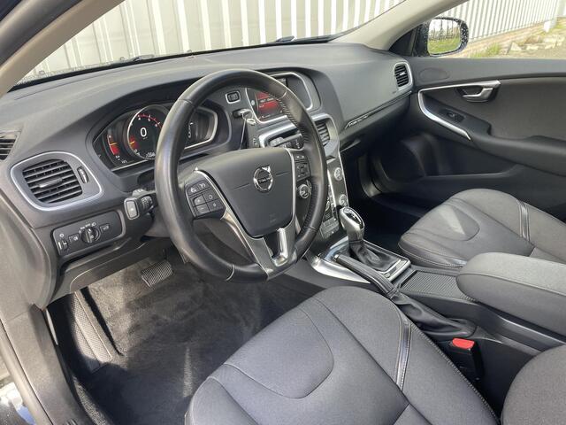 Volvo V40 CROSS COUNTRY 1.5 T3 Nordic+