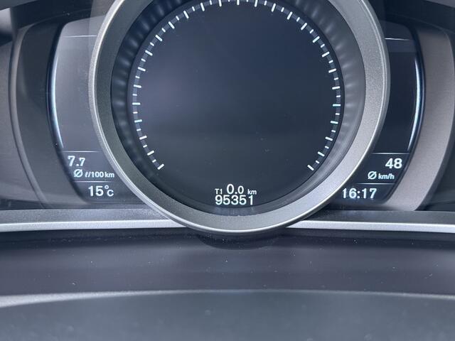 Volvo V40 CROSS COUNTRY 1.5 T3 Nordic+