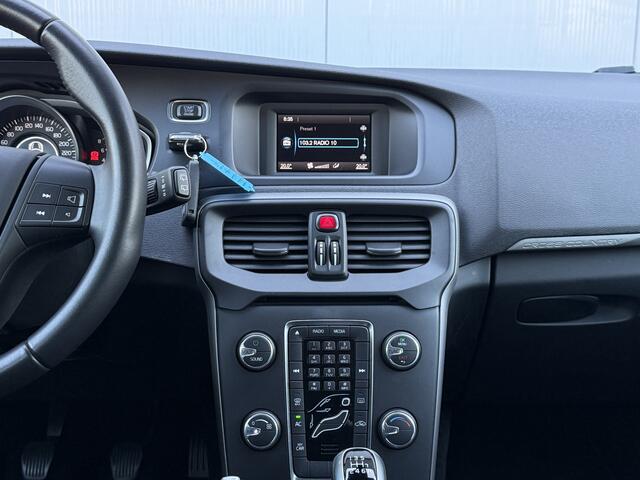 Volvo V40 CROSS COUNTRY 2.0 T3 Nordic Airco/19inch.