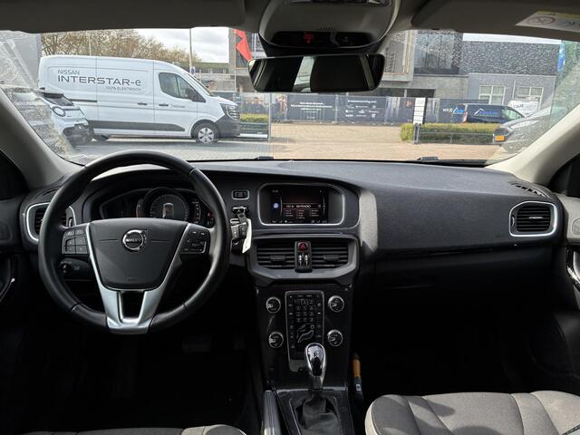 Volvo V40 CROSS COUNTRY 1.5 T3 Dynamic Edition Automaat 153PK | Cruise Control | Navigatie | Trekhaak