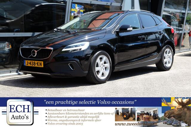Volvo V40 CROSS COUNTRY 2.0 T3 152 pk Nordic+ Navi, Stoelverwarming, LED, Trekhaak
