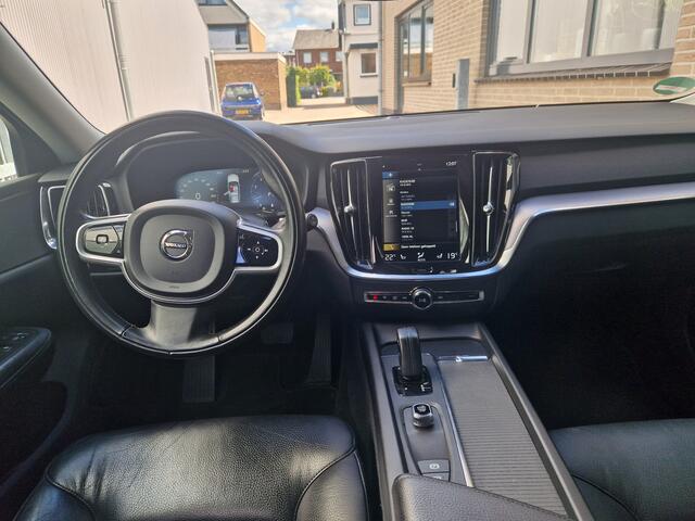 Volvo V60 2.0 B3 Business Pro Cam | Blis | Verwarmd stuur