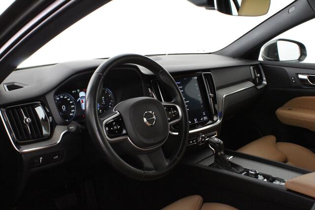 Volvo V60 2.0 T4 Inscription > 190pk/Memory/Leer/19inch/PINE GREY & Moritz Amber...