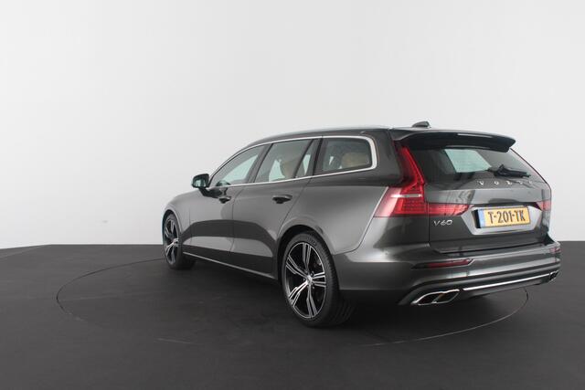 Volvo V60 2.0 T4 Inscription > 190pk/Memory/Leer/19inch/PINE GREY & Moritz Amber...
