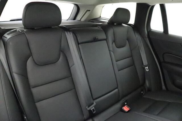 Volvo V60 B4 (M-HYBRID) PLUS DARK -CLIMATE|LIGHTING|TREKHAAK|GETINT.GLAS|MEMORY-SEATS
