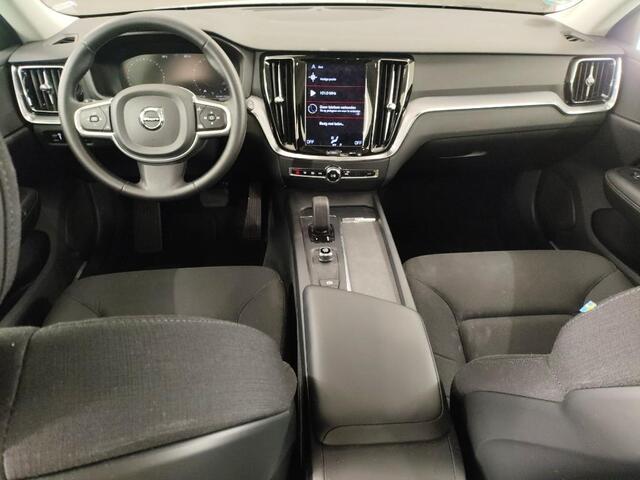 Volvo V60 2.0 B3 Momentum Advantage | Cruise Control | Parkeercamera | Navigatie | Apple CarPlay & Android Auto | DAB+ |