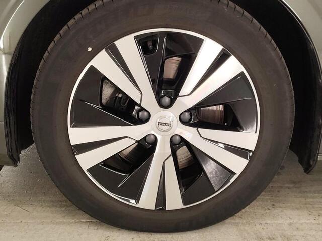 Volvo V60 2.0 B3 Momentum Advantage | Cruise Control | Parkeercamera | Navigatie | Apple CarPlay & Android Auto | DAB+ |