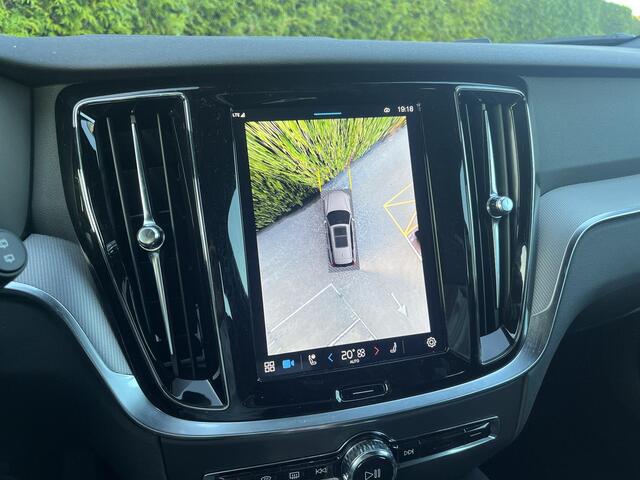Volvo V60 T6 Plug-in hybrid AWD Plus Dark 360 Camera | Trekhaak | Elektr. stoel