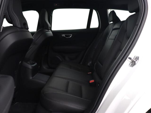 Volvo V60 2.0 T8 Recharge AWD R-Design | Panoramadak | Stoelventilatie | Harman/Kardon | Leder | Carplay | Camera | Memory | Stoelverwarming | Navigatie | PHEV | Plug In