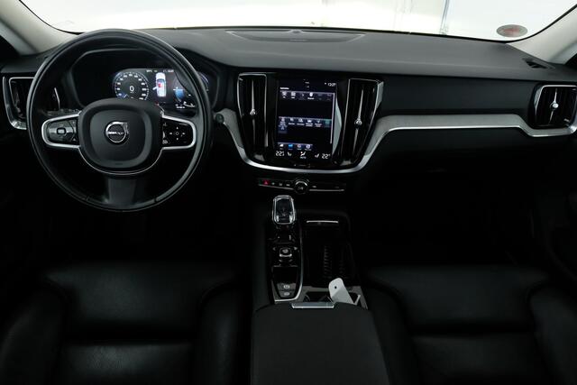 Volvo V60 2.0 T6 Recharge AWD Inscription | TREKHAAK | HARMAN KARDON |