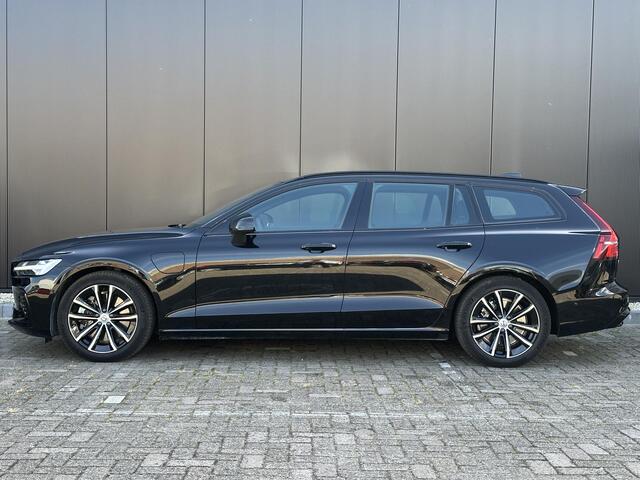Volvo V60 2.0 T6 Plug-in hybrid AWD Plus Dark Adaptive Cruise / Dode hoek / verw. voorstoelen en stuurwiel / Memory / Harman & Kardon / 360 camera