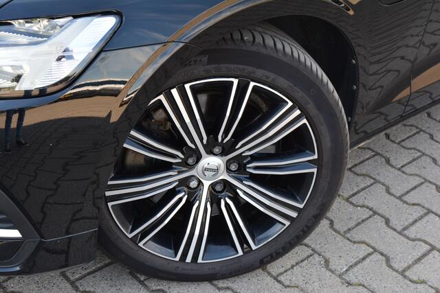 Volvo V60 2.0 T6 Recharge AWD Inscription | ACC | Trekhaak | Camera |