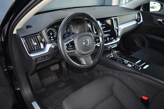 Volvo V60 2.0 T6 Recharge AWD Inscription | ACC | Trekhaak | Camera |
