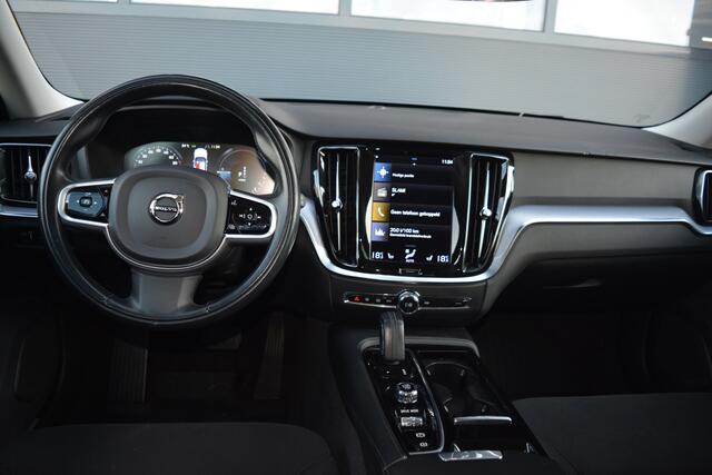 Volvo V60 2.0 T6 Recharge AWD Inscription | ACC | Trekhaak | Camera |