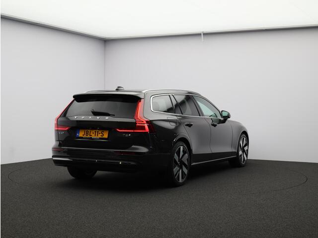 Volvo V60 2.0 T6 Plug-in hybrid AWD Essential / Adaptive Cruise / Leder interieur / Privacy Glass / Climate Pack / Driver Awareness / 19" velgen