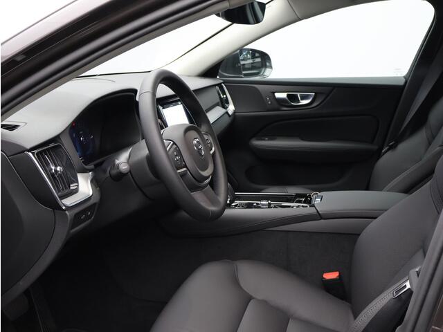 Volvo V60 2.0 T6 Plug-in hybrid AWD Essential / Adaptive Cruise / Leder interieur / Privacy Glass / Climate Pack / Driver Awareness / 19" velgen