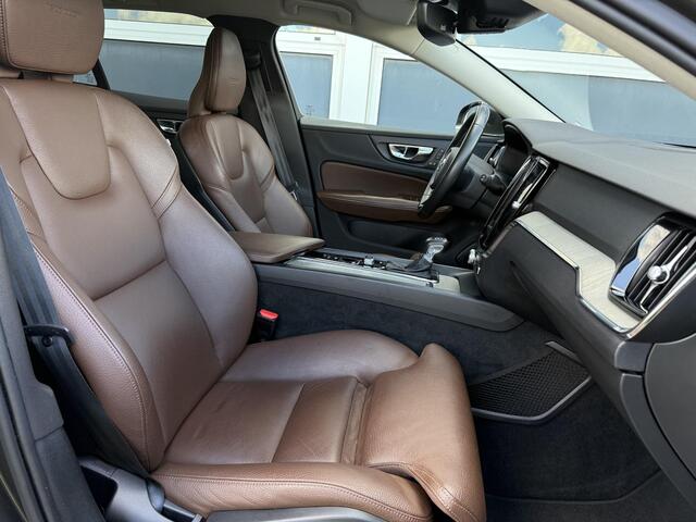 Volvo V60 2.0 T5 Inscription | BLIS | Harman/Kardon | 360º camera | DAB | Memory | Stoelverwarming | Parkeersensoren V+A | Extra getint glas | Verwarmbare voorruit |
