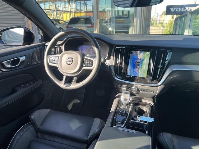 Volvo V60 2.0 T6 Plug-in hybrid AWD Plus Dark PHEV, Automaat, Trekhaak semi elektrisch inklapbaar, Stoelverwarming, Stuurverwarming, Harman Kardon, Driver assist, Adaptive cruise, Blis