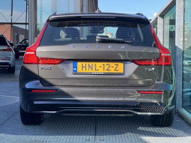 Volvo V60 2.0 T6 Plug-in hybrid AWD Plus Dark PHEV, Automaat, Trekhaak semi elektrisch inklapbaar, Stoelverwarming, Stuurverwarming, Harman Kardon, Driver assist, Adaptive cruise, Blis