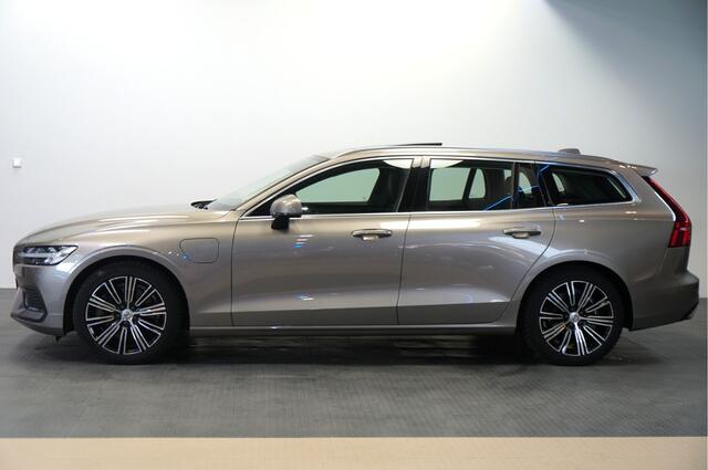 Volvo V60 2.0 T8 AWD 287kW/390pk Aut8 Twin Engine Inscription PANORAMADAK + HARMAN/KARDON + CRUISE + SPORTSTOELEN IN LEER + STOELVERWARMING + CAMERA + BLIS + LANE ASSIST + KEYLESS + STANDKACHEL + ON-CALL + CARPLAY + PARKSENSOREN + 18" LM-VELGEN!!
