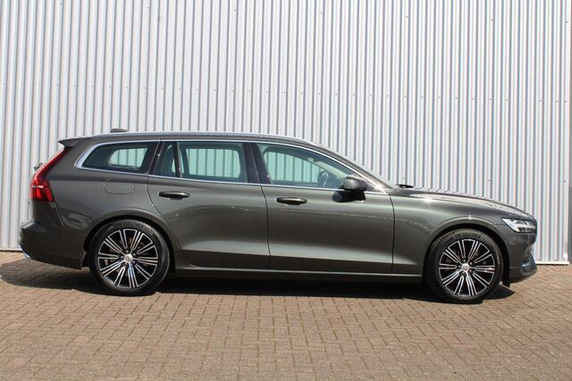 Volvo V60 T5 Automaat Momentum | DAB Ontvanger | Lederen Bekleding | Verwarmbare Voorstoelen | Navigatiesysteem | Apple Carplay/Android Auto | Cruise Control | High Performance Audio | Rijstrooksensor Met Correctie | Electronic Climate Control