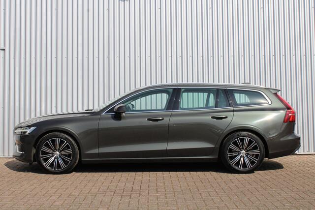 Volvo V60 T5 Automaat Momentum | DAB Ontvanger | Lederen Bekleding | Verwarmbare Voorstoelen | Navigatiesysteem | Apple Carplay/Android Auto | Cruise Control | High Performance Audio | Rijstrooksensor Met Correctie | Electronic Climate Control