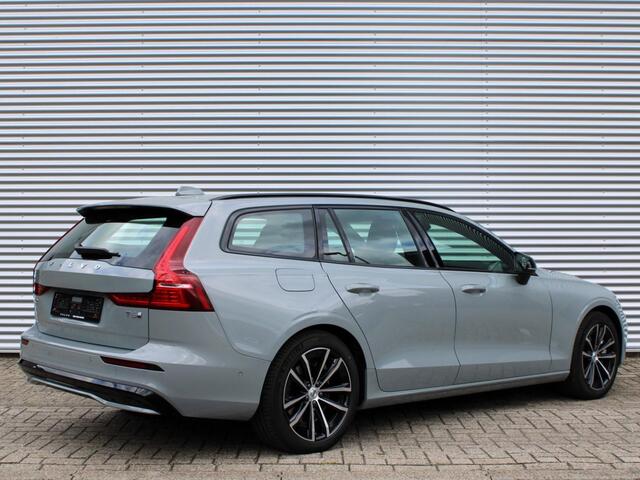 Volvo V60 2.0 T6 Plug-in hybrid AWD Plus Dark Automaat / 360* camera / Trekhaak / Verwarmd voorraam / Google Maps