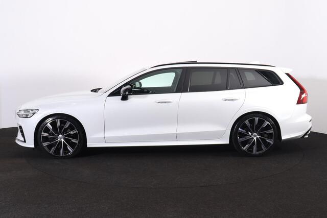 Volvo V60 B4 R-Design - Panorama/schuifdak - IntelliSafe Assist & Surround - 360º Camera - Harman/Kardon audio - Verwarmde voorstoelen & stuur - Parkeersensoren voor & achter - Head up display - Draadloze tel. lader - Extra getint glas -