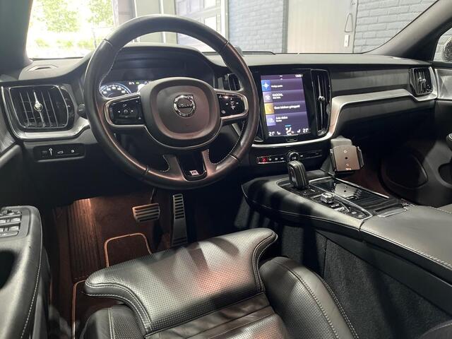 Volvo V60 T8 Twin Engine R-Design | Bowers&Wilkins | Panoramadak | Massage+Ventilatie | ACC | Trekhaak | BLIS