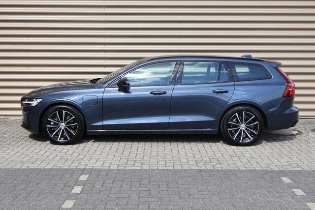 Volvo V60 2.0 T6 Plug-in hybrid AWD Plus Dark