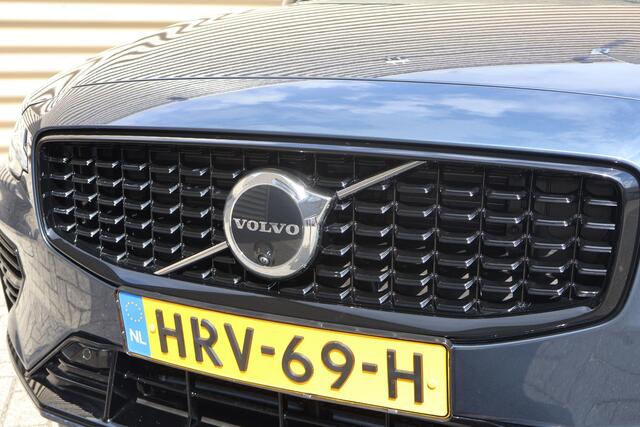 Volvo V60 2.0 T6 Plug-in hybrid AWD Plus Dark