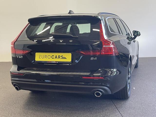 Volvo V60 2.0 B4 Momentum Climate control Cruise control adaptieve Parkeersensoren Achteruitrijd camera LED Verwarmde voorstoelen Lane assist Apple Carplay/ Android Auto