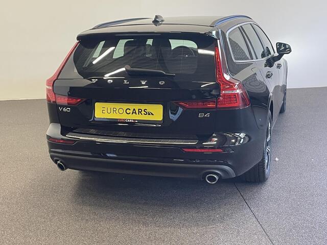 Volvo V60 2.0 B4 Momentum Climate control Cruise control adaptieve Parkeersensoren Achteruitrijd camera LED Verwarmde voorstoelen Lane assist Apple Carplay/ Android Auto