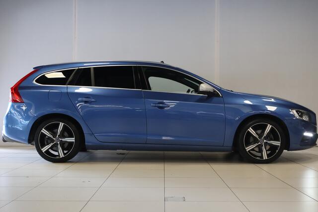 Volvo V60 2.0 T4 Business Sport