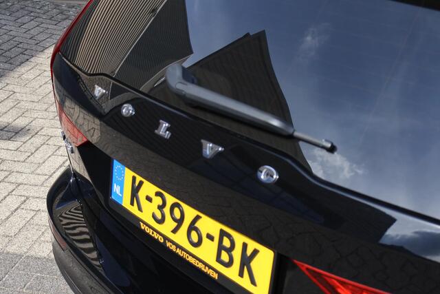 Volvo V60 T8 Twin Engine AWD Inscription | Polestar Engineered | Massage & ventilatie | Panoramadak | Pilot assist