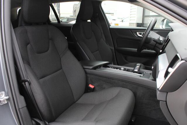 Volvo V60 2.0 B3 Business Pro / Carplay / Camera / N.A.P.
