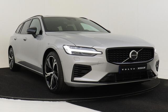 Volvo V60 T6 RECHARGE AWD ULTRA DARK -PANO.DAK|360°CAM|BOWERS&WILKINS|19"|HEAD-UP DISP.