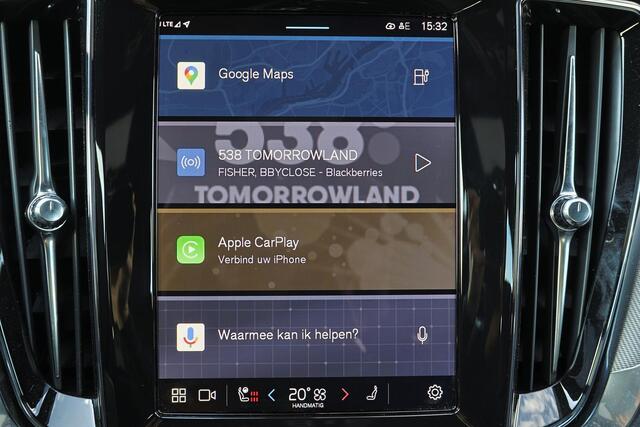 Volvo V60 T6 Recharge AWD Plus Dark - IntelliSafe Assist & Surround - 360º Camera - Harman/Kardon audio - Verwarmde voorstoelen, stuur & achterbank - Parkeersensoren voor & achter - Elektr. bedienb. voorstoelen met geheugen - Elektr. inklapbare trekhaak - 18' LMV