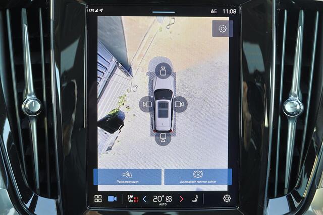 Volvo V60 T6 Recharge AWD Plus Dark - LONG RANGE - IntelliSafe Assist & Surround - 360º Camera - Harman/Kardon audio - Adaptieve LED koplampen - Verwarmde voorstoelen, stuur & achterbank - Parkeersensoren voor & achter - Elektr. bedienb. voorstoelen met geheugen - 