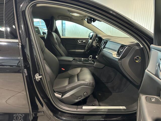 Volvo V60 T6 Aut. Plug-In Hybrid LongRange Core Bright Leder Parkeercamera 350pk