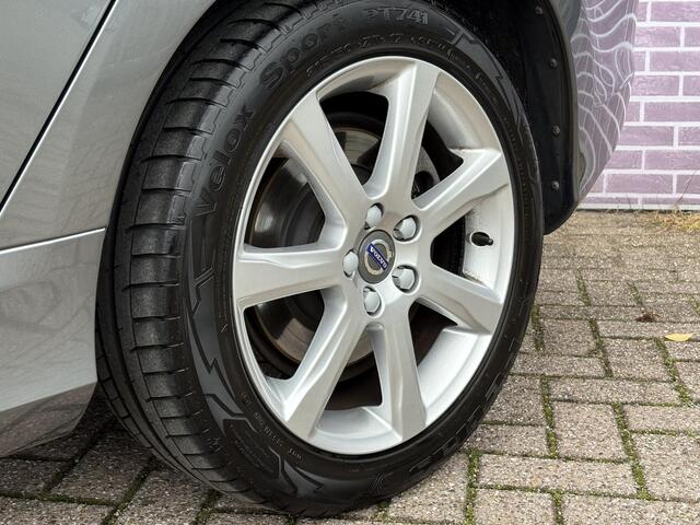 Volvo V60 1.5 T2 Nordic+ | Bi-Xenon | Standkachel | Stoelverwarming | Parkeersensoren | High Performance audio |