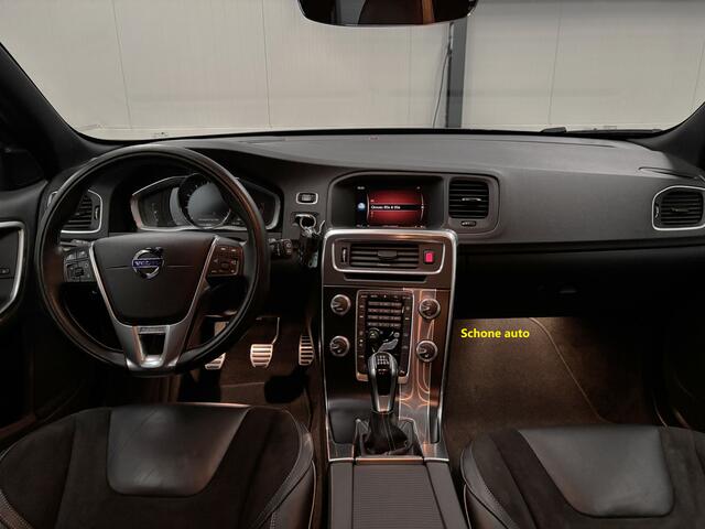 Volvo V60 2.0 T4 Business Sport Intellisafe Pro Line R Design!!! | Achteropkomend verkeer waarschuwing | Autonomous Emergency Braking | Bots herkenning systeem