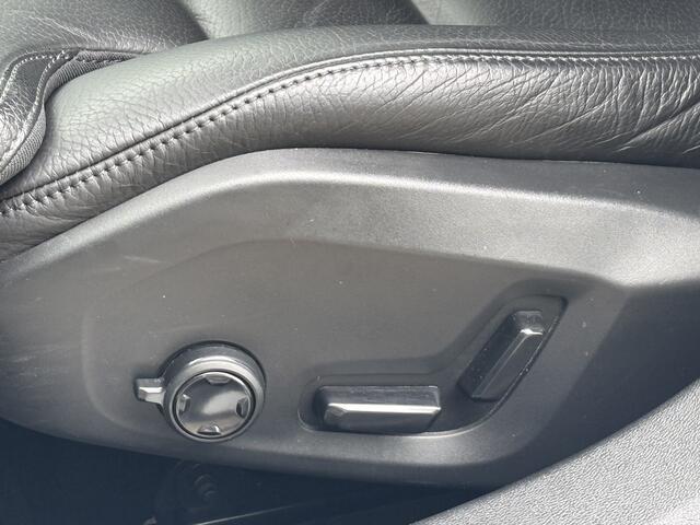 Volvo V60 2.0 T8 Recharge AWD Inscription | Camera | Trekhaak | Memory | BTW